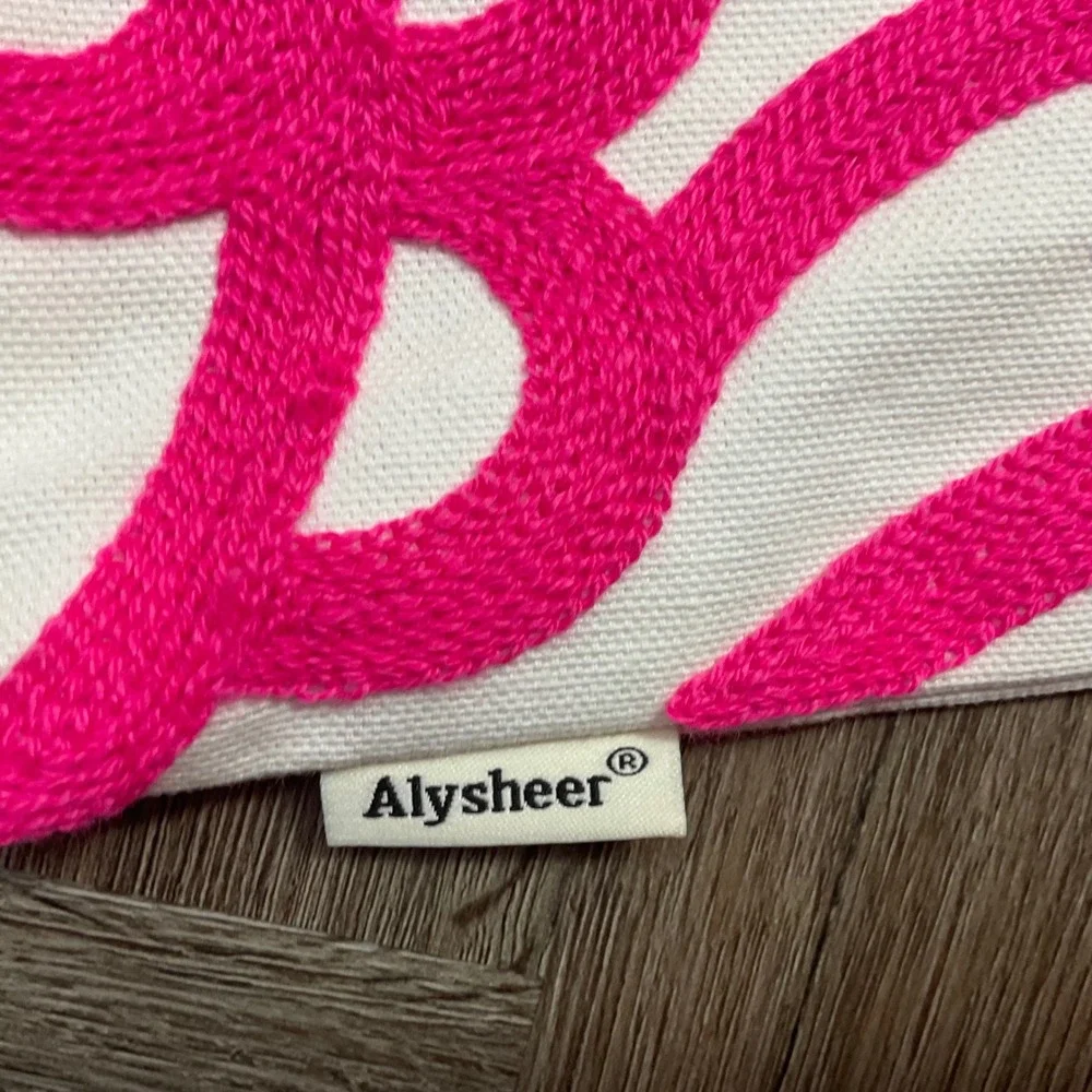 Alysheer measurements length